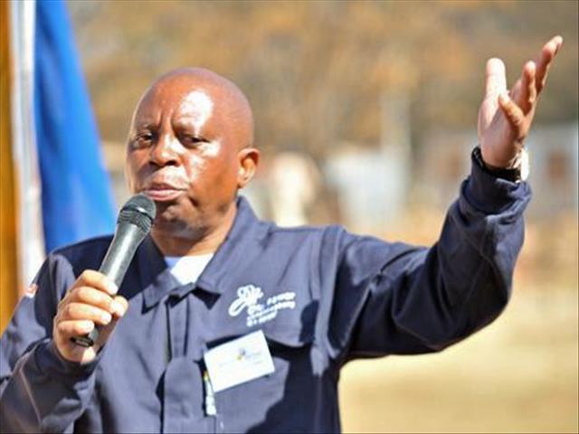 Maimane calls Mashaba a hero | News Article