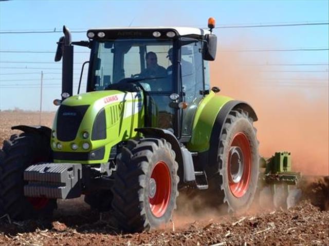 Late summer rains hold back tractor sales | News Article