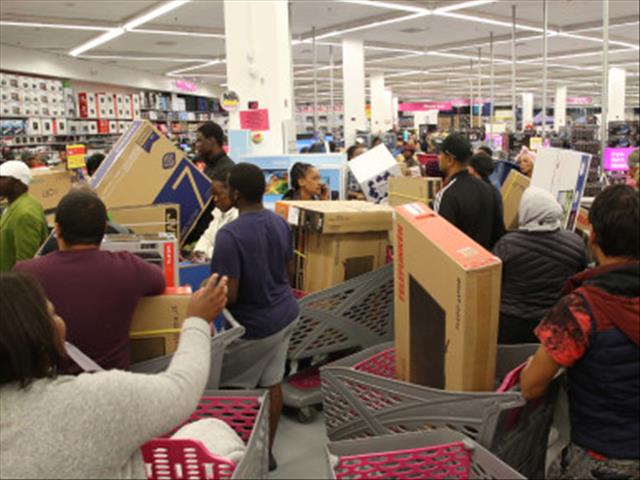 Police warns of potential dangers ahead of Black Friday | News Article