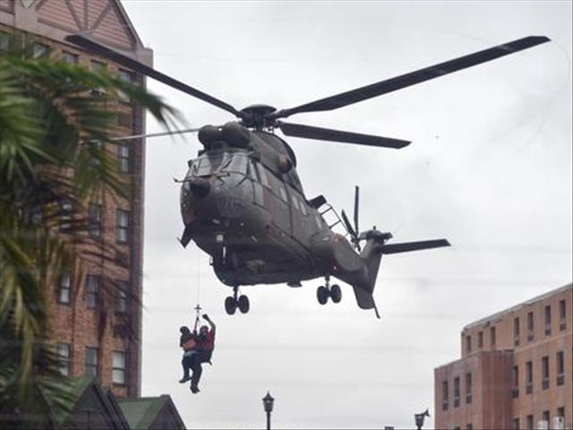 SA Air Force helicopters airlift stranded Pretoria residents | News Article