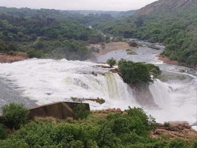 Hartbeespoort man trapped in car dies during floods | News Article