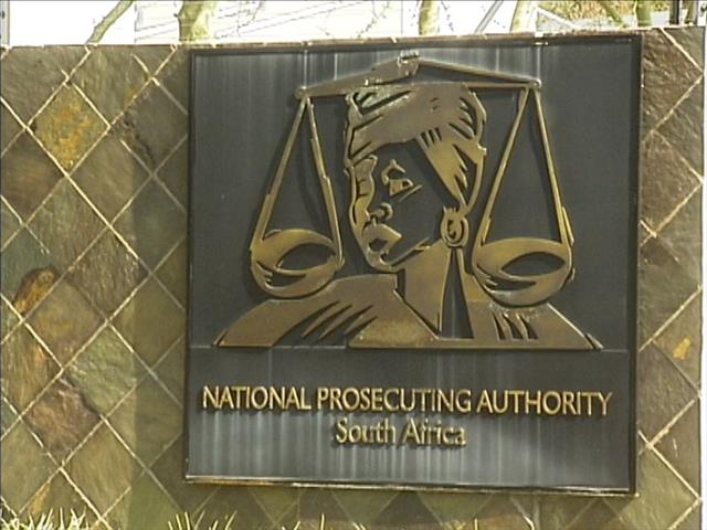 Bid to extradite Gupta family | News Article