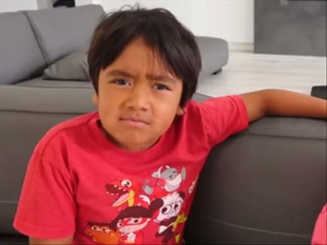 Eight-year-old is highest paid Youtuber, earns $26 million a year | News Article