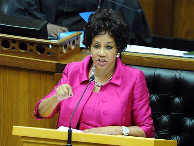 Sisulu faces backlash over R900bn water master plan | News Article