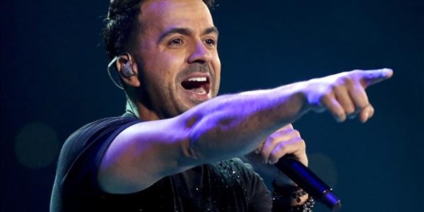 Review: Luis Fonsi Picks Up ‘Despacito’ Momentum With ‘Vida’ Review: Luis Fonsi Picks Up ‘Despacito’ Momentum With ‘Vida’ | News Article