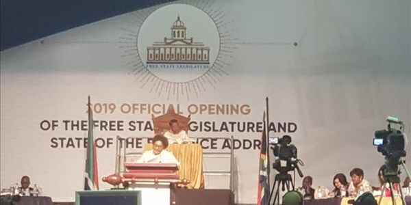 #SOPA2019: Ntombela sends stern warning to school building contractors #SOPA2019: Ntombela sends stern warning to school building contractors | News Article