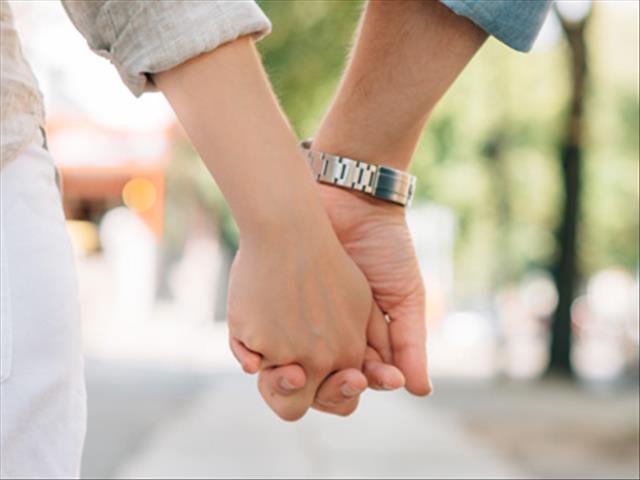 Secrets for a Happy Long-Term Relationship - Do you agree?  | News Article