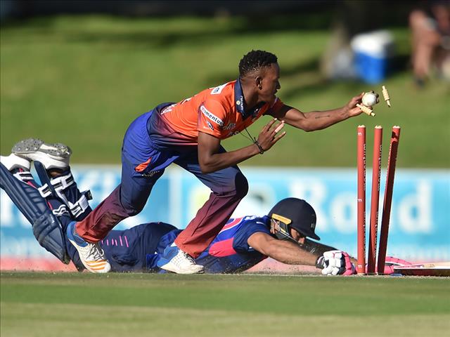 Knights target better fielding performance | News Article