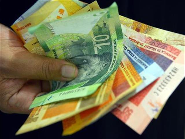 Man tries to swindle SARB with R2m in fake notes | News Article