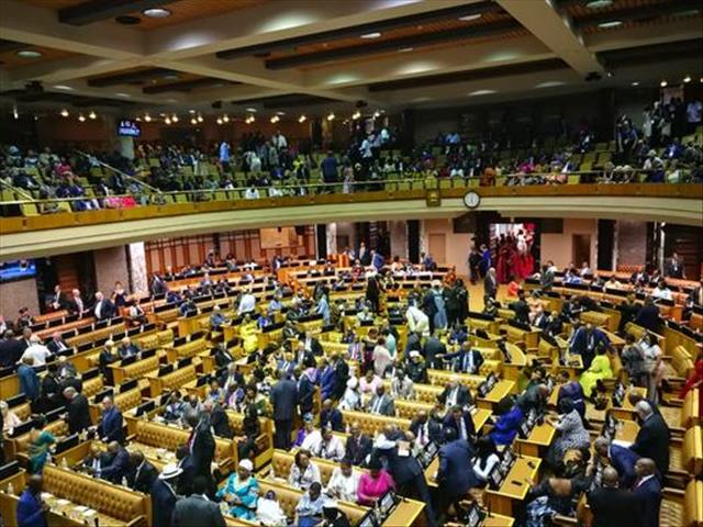 MPs vote in favour of dissolving National Assembly ahead of elections | News Article