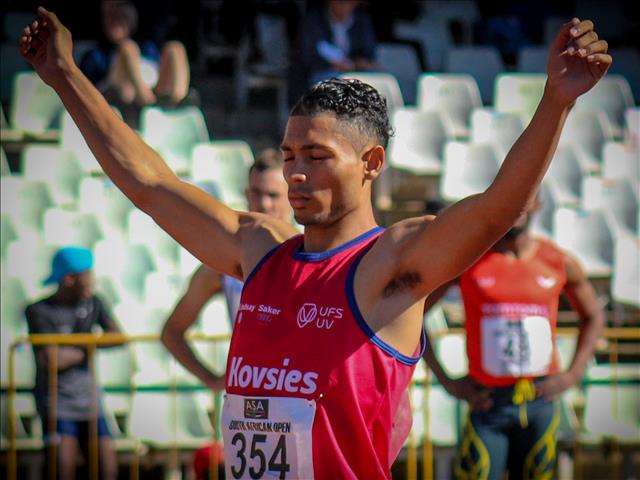 WATCH: #WaydeVanNiekerk returns with a win | News Article