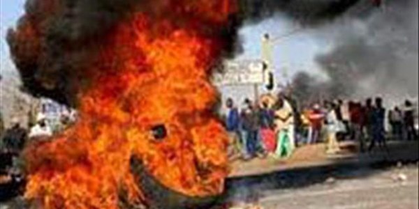 #Bloemhof at odds with SAPS over gangs #Bloemhof at odds with SAPS over gangs | News Article