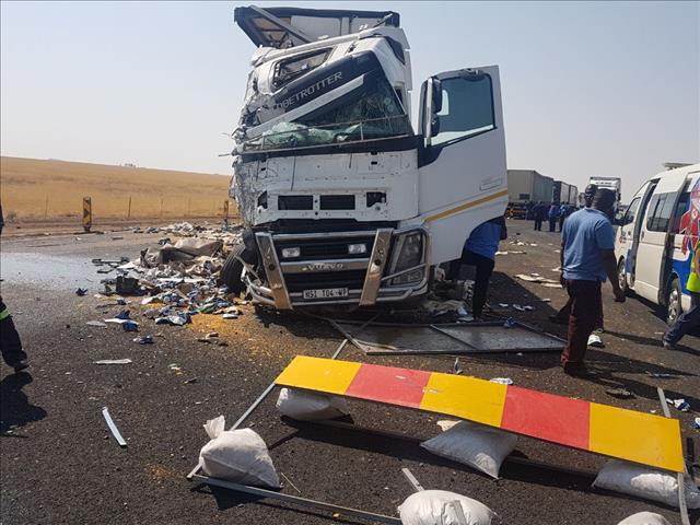 Three trucks collide in FS | News Article