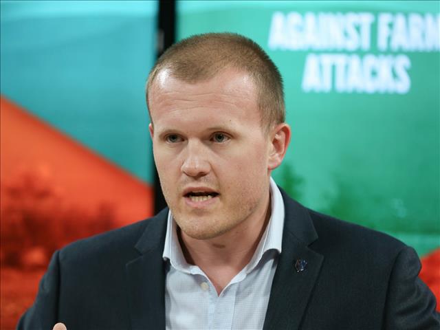 AfriForum gaan nie terugstaan as dit by moorde en aanvalle op plase kom nie | News Article