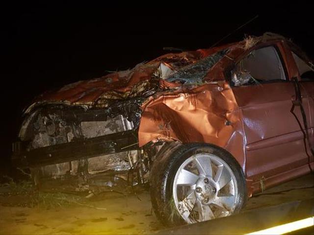 Boy (9) finds help for critically injured mother, sister after NW car crash | News Article