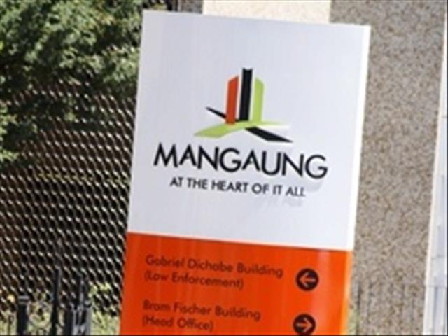 Mkhize urges municipalities to prioritise communities | News Article