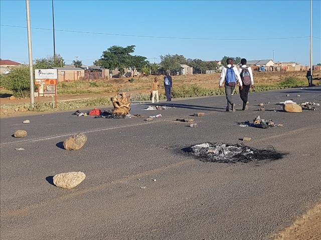 Ten arrested as Bfn Phase 6 protests reach Day 2 | News Article