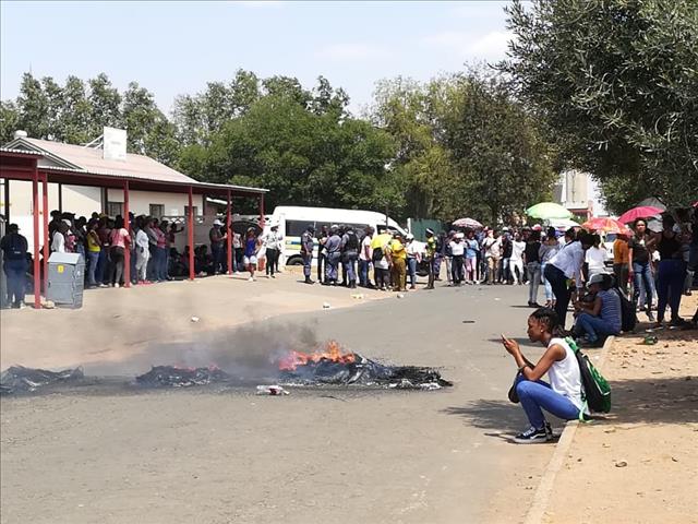 Students protest in Kimberley | News Article