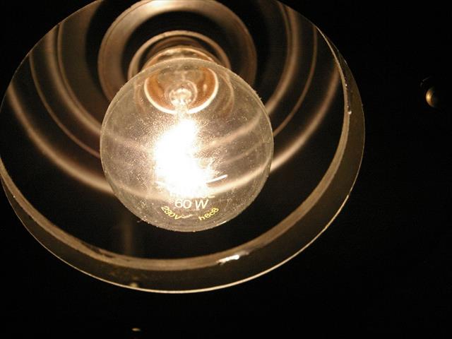 Small SA businesses making investments to weather electricity crisis | News Article