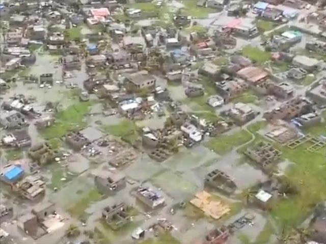 Southern African flood death toll climbs as rescuers struggle to reach survivors | News Article
