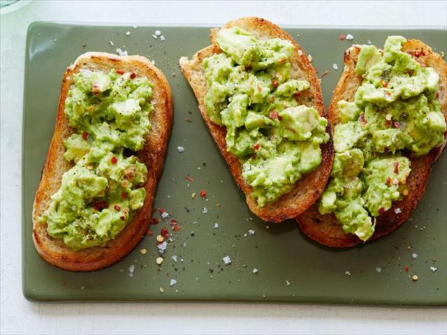 Your Weekend Breakfast Recipe - Avocado Toasts | News Article