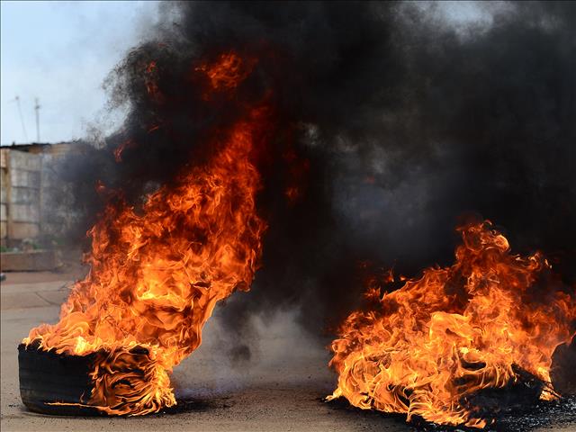 Police shoot at protesting residents  | News Article
