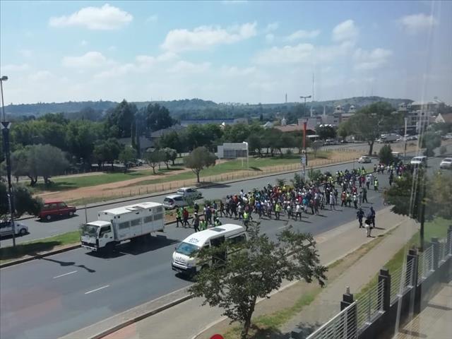 Mangaung Metro has 7 days to respond to #BrandwagFlats march | News Article