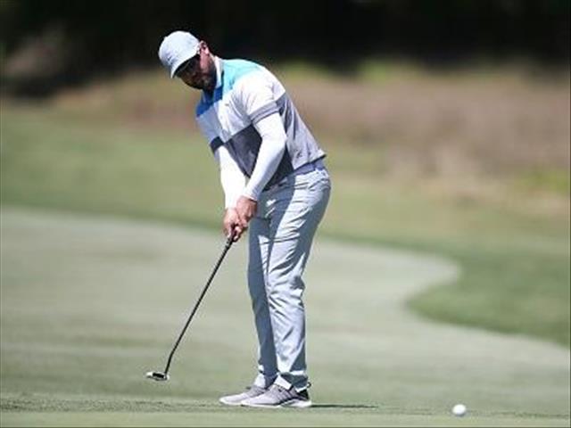 Ferreira find it easy on the greens | News Article
