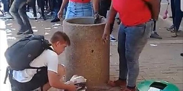 WATCH: UFS student's clean-up after EFF protesters has social media users divided WATCH: UFS student's clean-up after EFF protesters has social media users divided | News Article