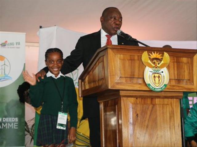  President Cyril Ramaphosa meets little Daisy | News Article