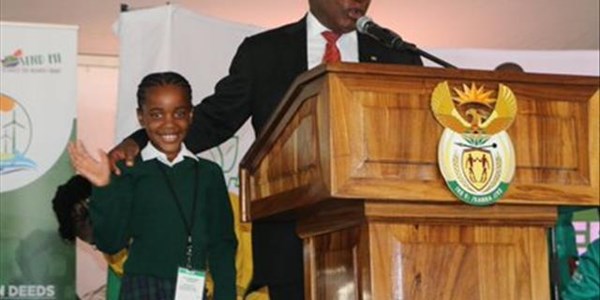  President Cyril Ramaphosa meets little Daisy | News Article