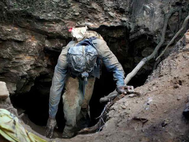 71 illegal miners in custody | News Article