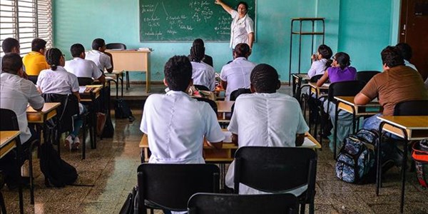 SANDF clarifies discharge of 35 trainee medics in Cuba | News Article