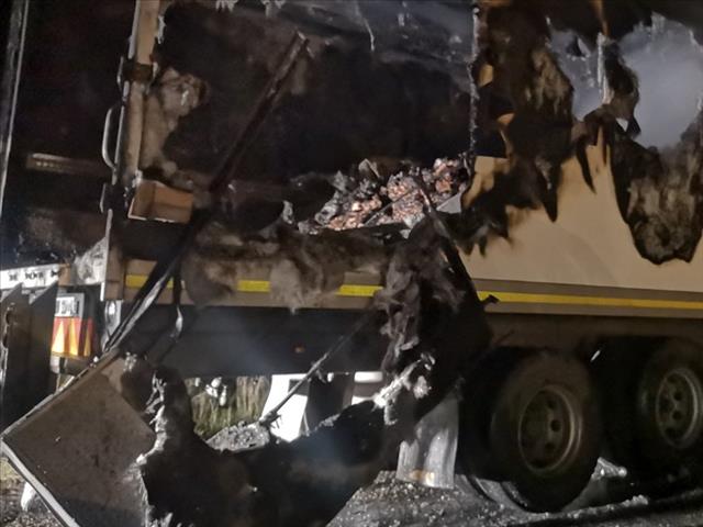Three trucks burned outside tension-filled Kroonstad | News Article
