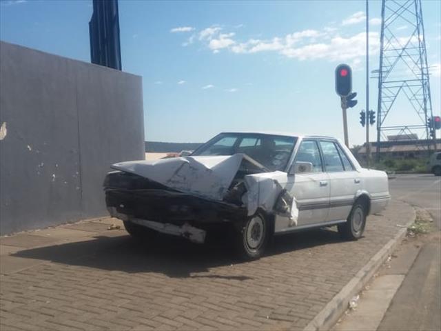 Four people injured after three vehicles collided in Bfn  | News Article