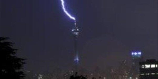 Heavy rains predicted as holidaymakers return from Easter break Heavy rains predicted as holidaymakers return from Easter break | News Article