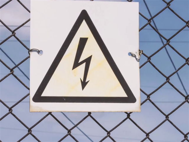 Suspected cable thief electrocuted  | News Article