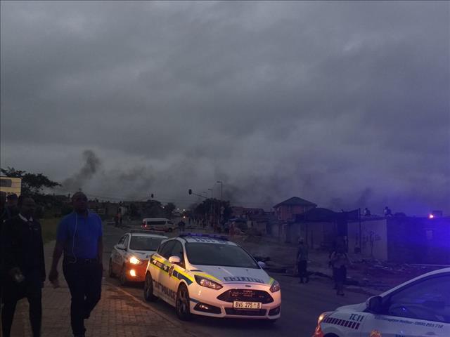 #AlexTotalShutdown: Cops on scene as roads are blocked, tyres are burned | News Article