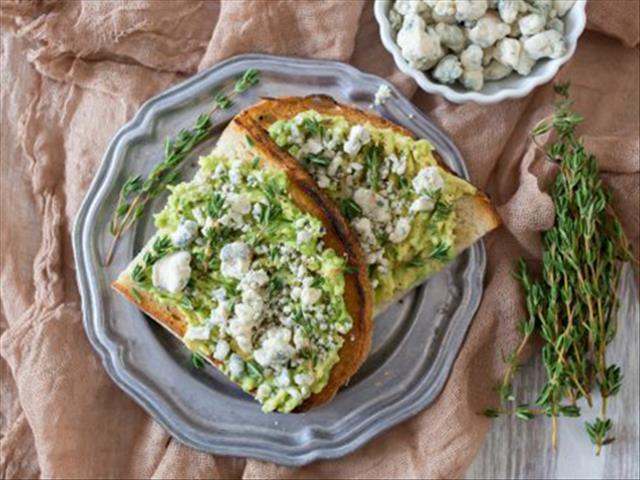 Your Weekend Breakfast Recipe - Blue Cheese and Herb Avocado Toast | News Article