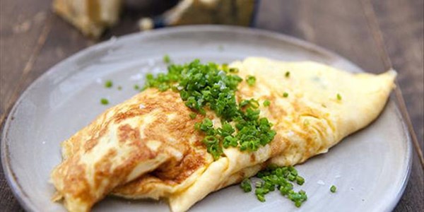 Your Weekend Breakfast Recipe - Blue cheese and mushroom omelette | OFM