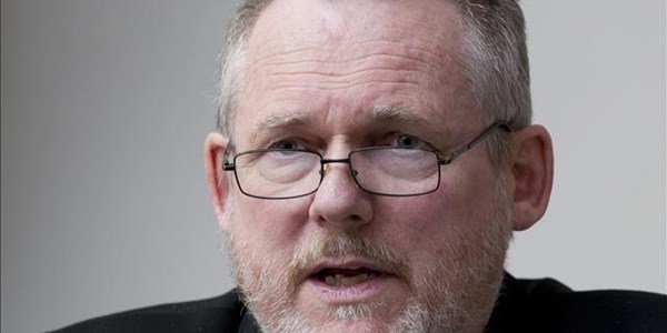 Rob Davies arrives in France for World Trade Organisation gathering Rob Davies arrives in France for World Trade Organisation gathering | News Article