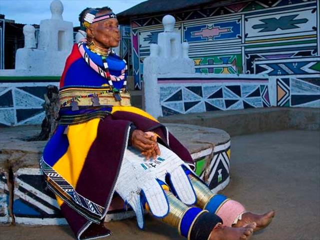SA’s globally recognised Ndelebe artist to showcase in Bfn | News Article