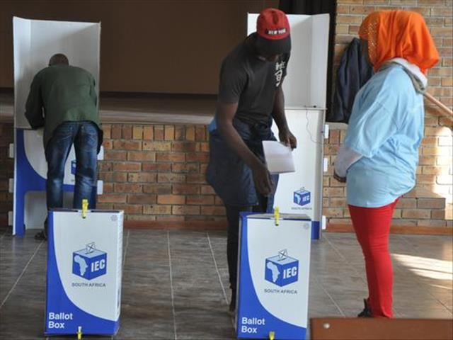 Large Number Of Voters Cast Ballots Early, IEC Says | OFM