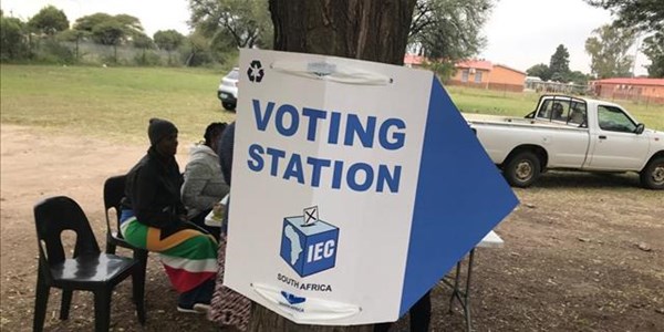Things off to slow start at some NW voting stations, others in full swing | News Article