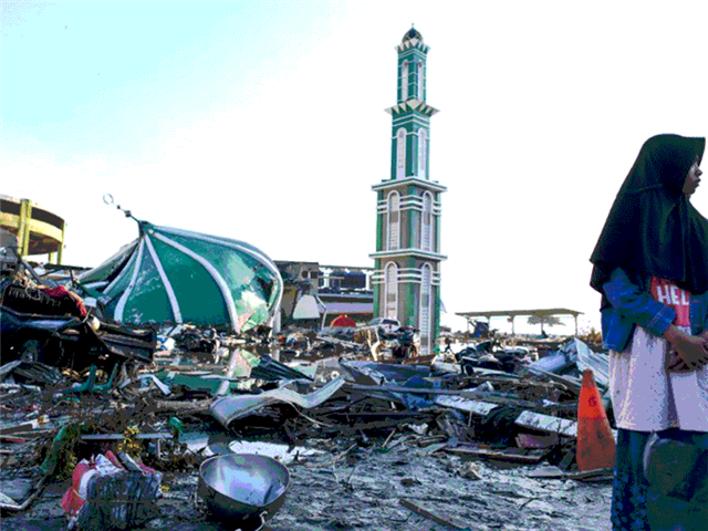Quake at Bali sparks panic | News Article