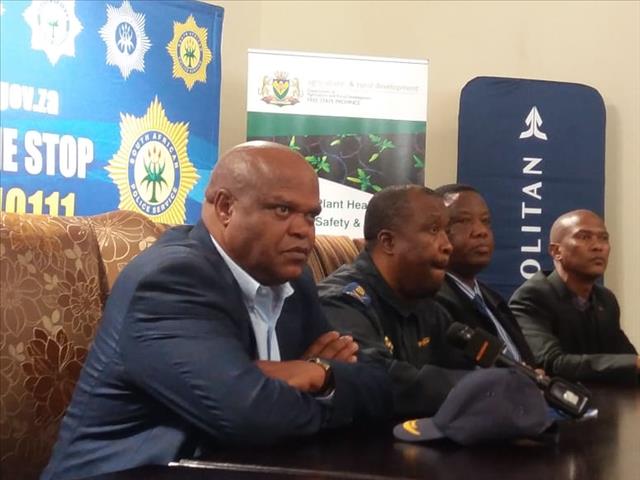 Mashinini calls for closer ties in farming communities | News Article