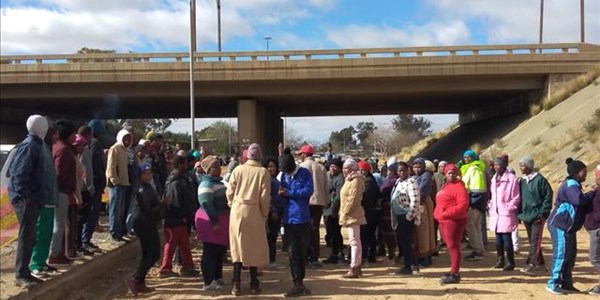 Angry residents halt controversial Mangaung IPTN Angry residents halt controversial Mangaung IPTN | News Article