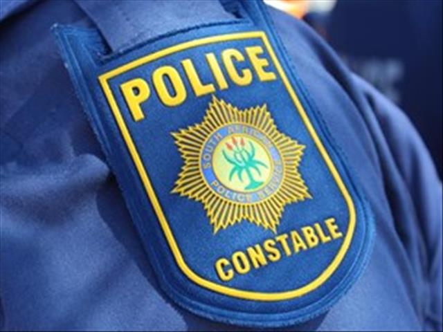 Polisie vas weens roof, bedrog | News Article