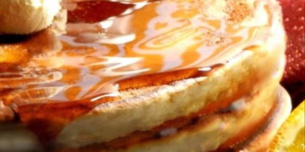 Your Weekend Breakfast Recipe - Truck-Stop Buttermilk Pancakes | News Article