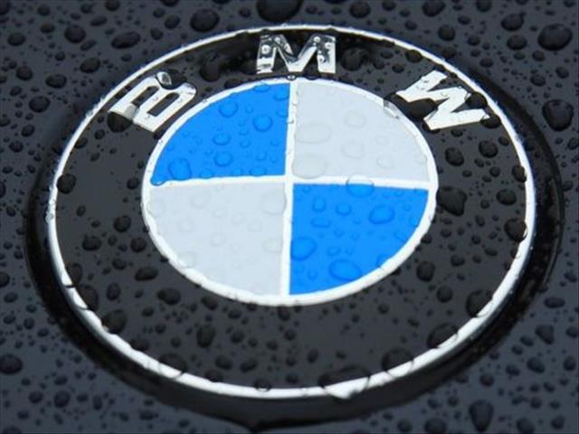 Indian man pushes BMW into river | News Article